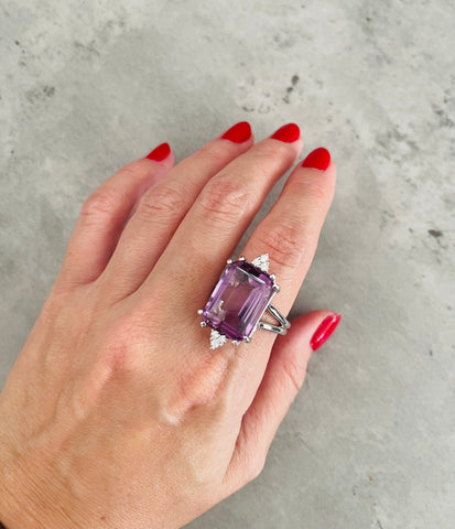Amethyst + Diamonds 18k White Gold Ring Size 10