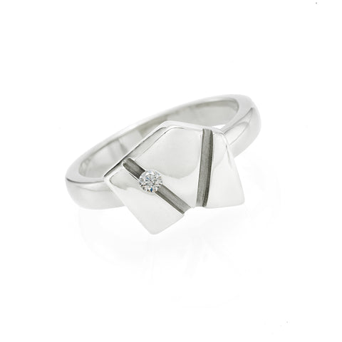 Asymmetrical Ring
