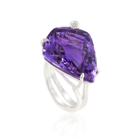 Shield Cocktail Ring: Amethyst