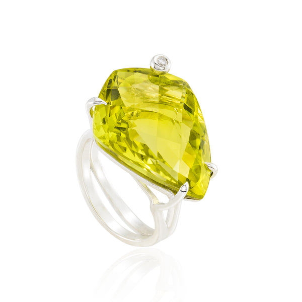 Shield Cocktail Ring: Lemon Quartz